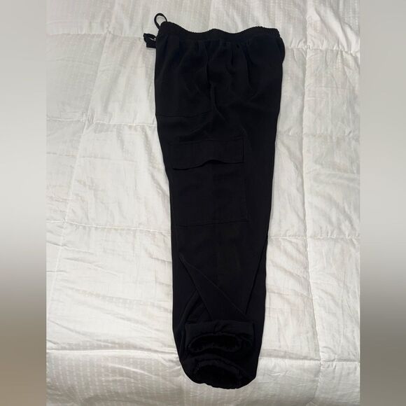 Michael kors new Black lightweight satin fabric Cargo Jogger Pants w pockets - Picture 2 of 12